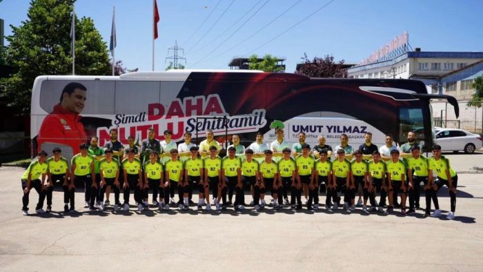 Şehitkamil Belediyespor U-18 şampiyonluk için yola çıktı
